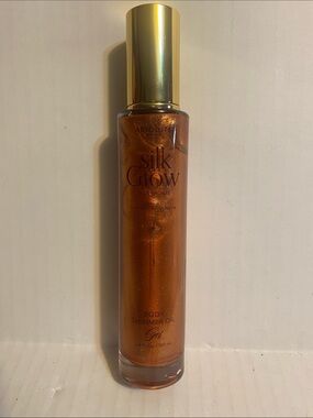 Absolutely Famous Silk Glow Highlighter Gel - True Bronze Shimmer